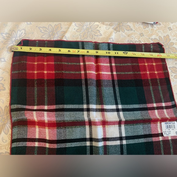 NWT Bardwil 6-Piece Set: Fabric Napkins, Plaid Green/Red/Gold Metallic 17x17” - Picture 8 of 8